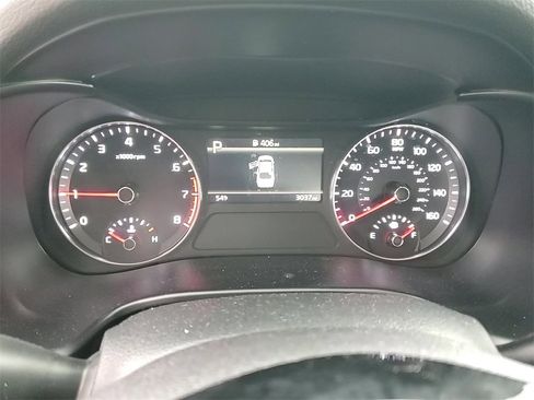 Certified 2024 Kia Forte LX image 16