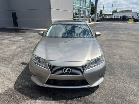 Used 2015 Lexus ES 350 w/ Luxury Package FWD image 8