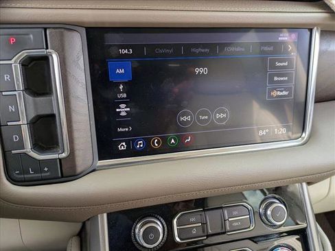 Used 2021 GMC Yukon XL Denali image 11