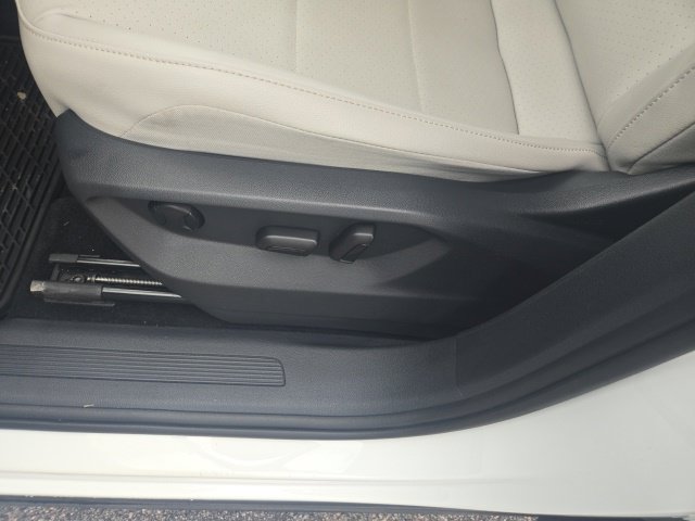 Used 2020 Volkswagen Tiguan S AWD/4WD image 16