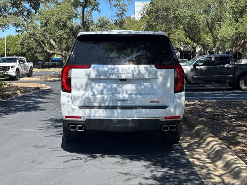 New 2026 GMC Yukon XL Denali w/ Denali Reserve Package AWD/4WD image 7