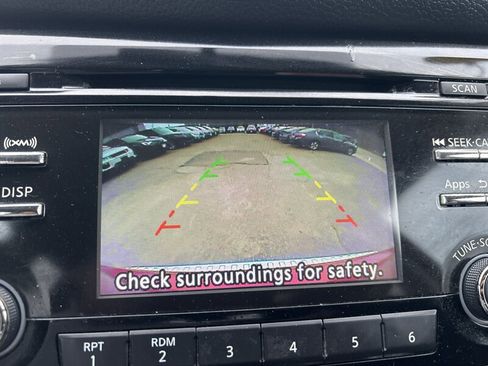 Used 2015 Nissan Rogue SV w/ SV Family Package image 14