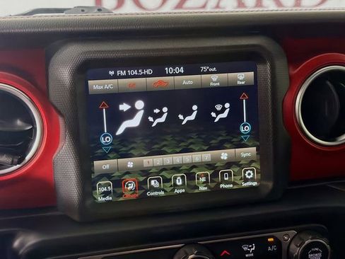 Used 2023 Jeep Gladiator Rubicon w/ Trailer Tow Package AWD/4WD image 19
