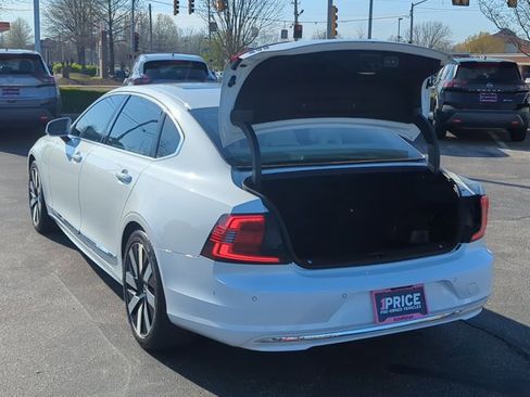 Used 2024 Volvo S90 T8 Ultimate w/ Lounge Package image 8