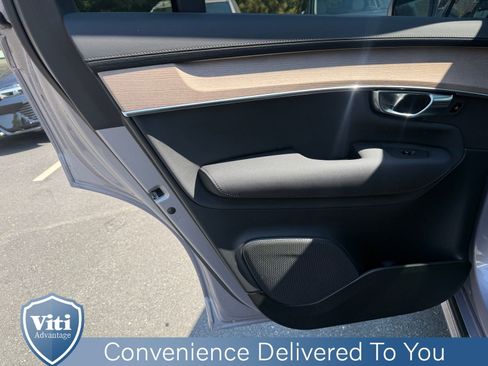 Used 2026 Volvo XC90 B6 Plus w/ Protection Package Premier AWD/4WD image 19