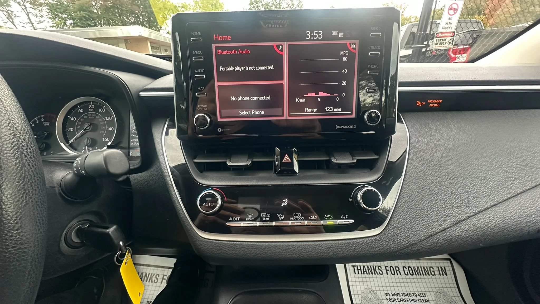 Used 2021 Toyota Corolla LE FWD image 19