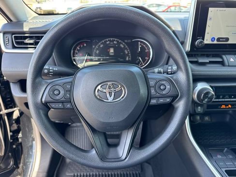 Certified 2025 Toyota RAV4 XLE FWD image 22