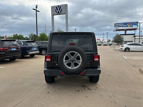 Used 2020 Jeep Wrangler Unlimited Sahara AWD/4WD image 6