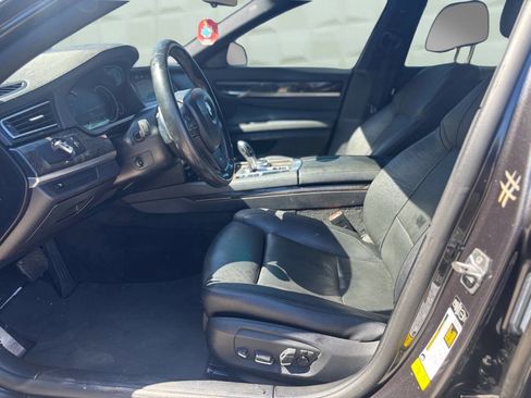 Used 2014 BMW 740i image 12