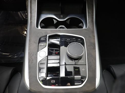 Used 2025 BMW X7 xDrive40i image 13