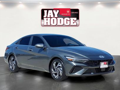Used 2024 Hyundai Elantra SEL w/ Convenience Package