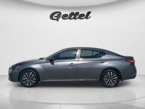 Certified 2023 Nissan Altima 2.5 SV FWD image 8