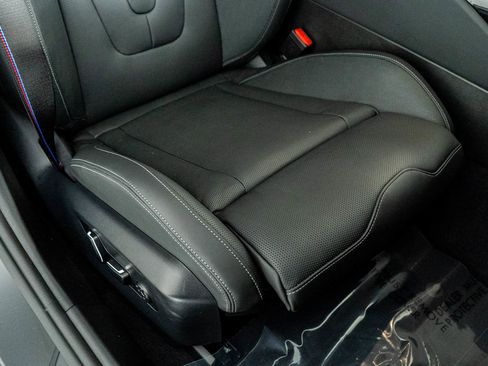 Used 2026 BMW M5 w/ Executive Package image 30