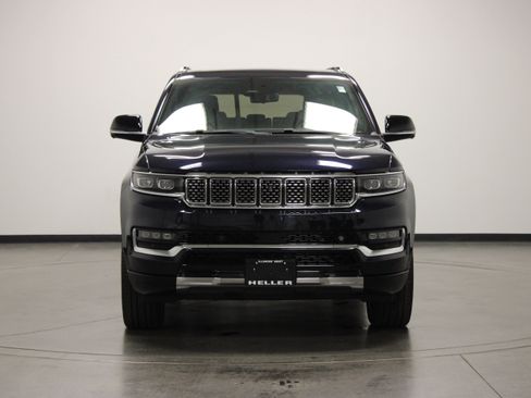 New 2023 Jeep Grand Wagoneer Series III AWD/4WD image 3