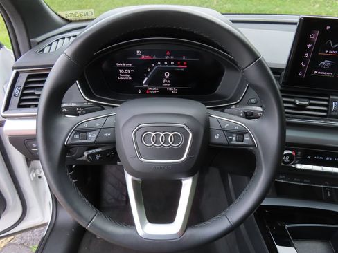 Used 2025 Audi Q5 2.0T Premium AWD/4WD image 17