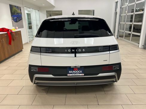 New 2026 Hyundai Ioniq 5 SEL image 9