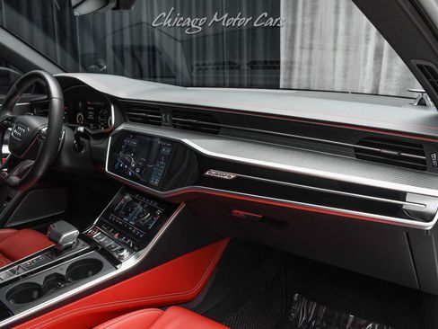 Used 2024 Audi RS 6 performance image 26