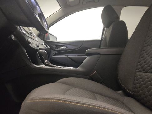 Used 2020 Chevrolet Equinox LT AWD/4WD image 17