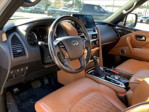 Used 2024 INFINITI QX80 Sensory w/ Cargo Package image 18