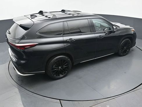 Certified 2025 Toyota Highlander XSE image 50