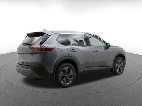 Used 2025 Nissan Rogue SV FWD image 9