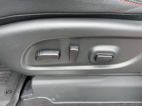Used 2024 Nissan Titan PRO-4X w/ Pro-4x Convenience Package AWD/4WD image 17