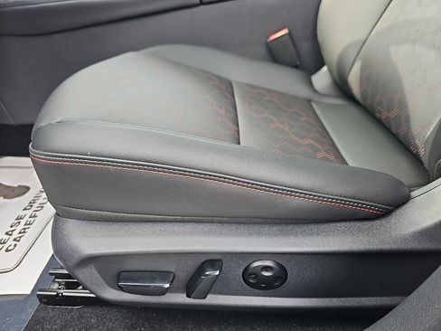 New 2026 Nissan Sentra SR FWD image 30