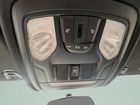 Used 2020 RAM 1500 Rebel AWD/4WD image 32