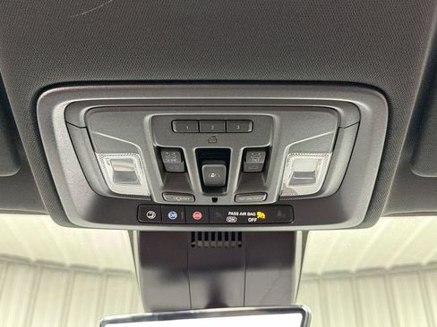 Used 2024 GMC Sierra 1500 AT4 w/ Technology Package AWD/4WD image 45