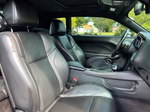 Used 2016 Dodge Challenger R/T Plus RWD image 16