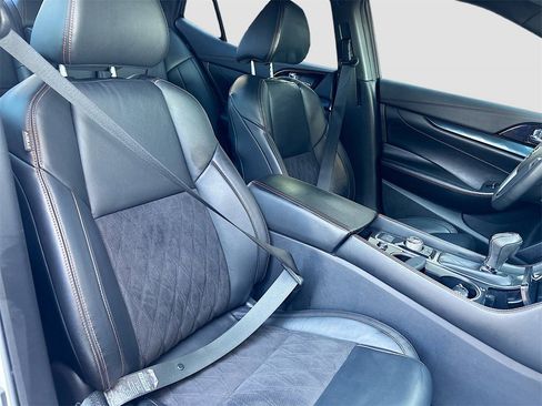 Used 2021 Nissan Maxima SR w/ Sport Mat Group image 28