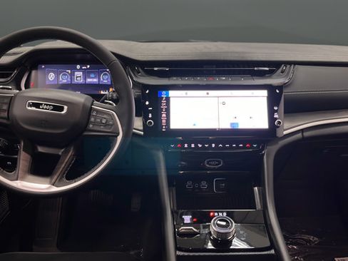 New 2026 Jeep Grand Cherokee L 4WD image 11