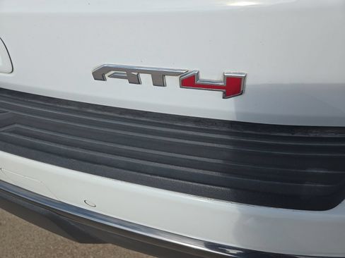Used 2023 GMC Yukon AT4 w/ Technology Package AWD/4WD image 11