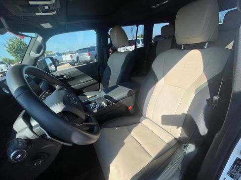 Used 2025 Lexus GX 550 AWD/4WD image 21