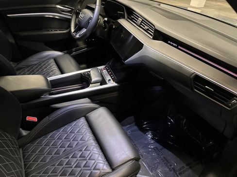 Certified 2023 Audi e-tron S Premium Plus AWD/4WD image 16