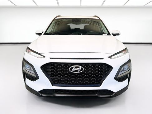 Used 2020 Hyundai Kona SEL FWD image 2