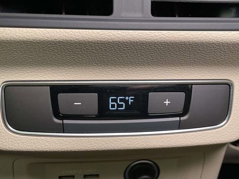 Used 2023 Audi Q5 2.0T Premium Plus w/ Premium Plus Package image 25