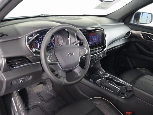 Used 2023 Chevrolet Traverse Premier w/ Redline Edition AWD/4WD image 7