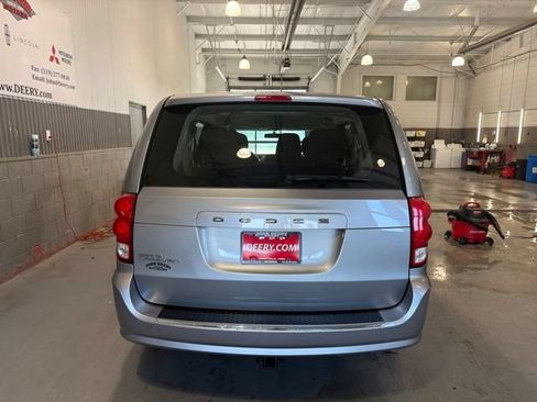 Used 2014 Dodge Grand Caravan American Value Package FWD image 4