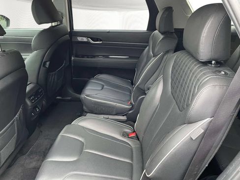 Used 2023 Hyundai Palisade Limited AWD/4WD image 16
