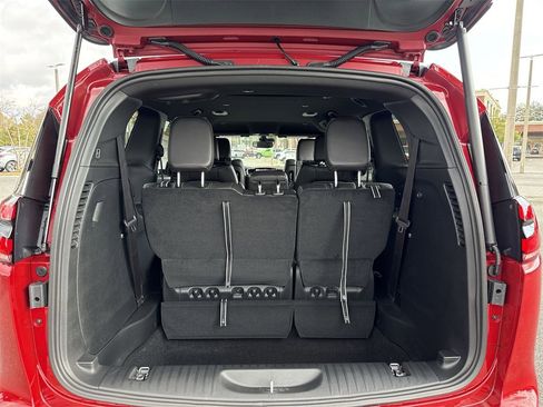 New 2026 Chrysler Pacifica Select image 31