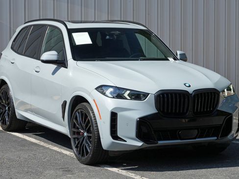 Used 2024 BMW X5 sDrive40i w/ M Sport Package RWD image 60
