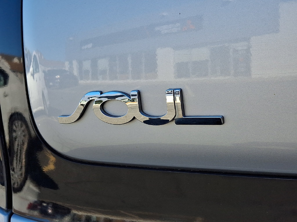 Used 2017 Kia Soul w/ Convenience Package FWD image 32