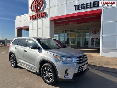 Used 2017 Toyota Highlander XLE