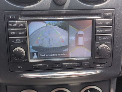 Used 2013 Nissan Rogue SL AWD/4WD image 18