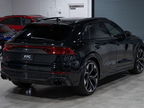 Used 2024 Audi RS Q8 AWD/4WD image 6