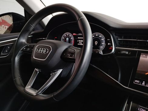 Used 2019 Audi Q8 Premium Plus w/ Premium Plus AWD/4WD image 34