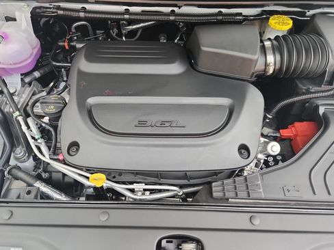 New 2027 Chrysler Pacifica LX FWD image 32
