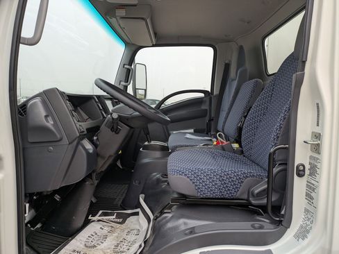 New 2024 Chevrolet Low Cab Forward image 9