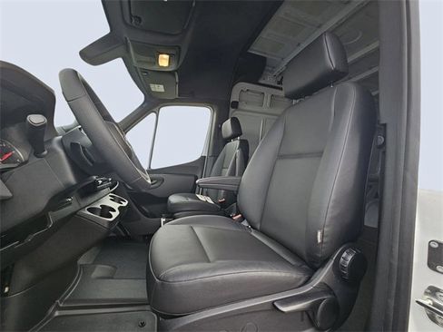 New 2025 Mercedes-Benz Sprinter 2500 image 10